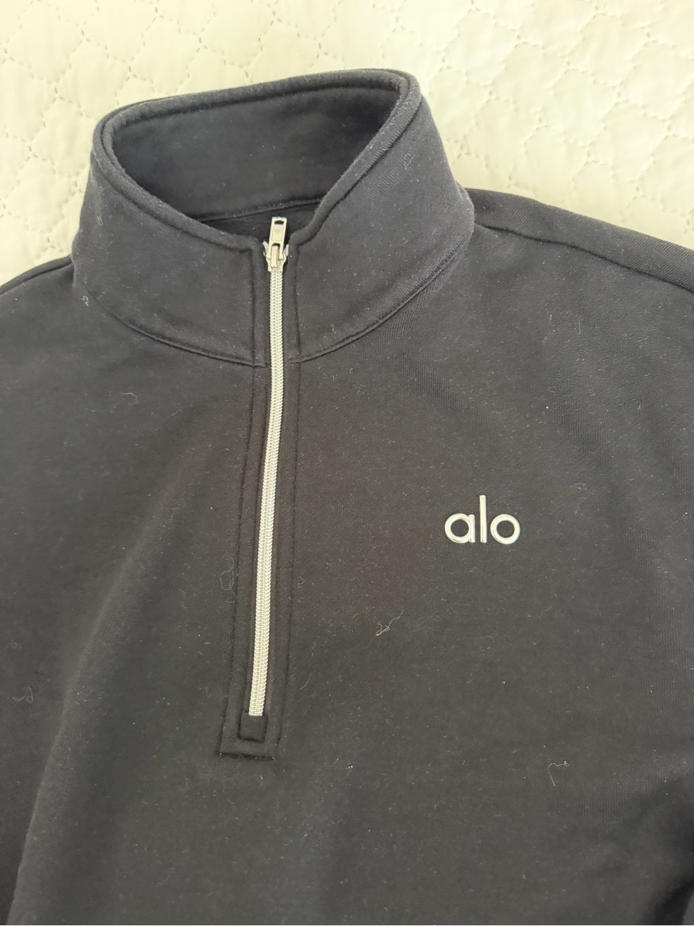 ALO Yoga Black Half-Zip Women’s Sweater Size SMALL - Picture 3 of 4